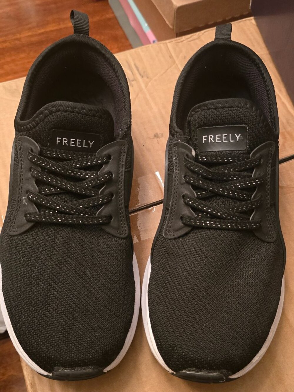 Freely Womens Allie Black Sneaker